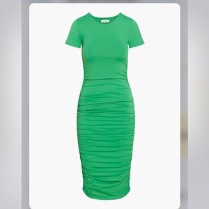 Aritzia Babaton
CONTOUR RUCHED MIDI DRESS